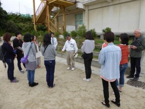 Mothers reporting their radiation findings to local officials. Photo Courtesy http://iwakinomama.jugem.jp